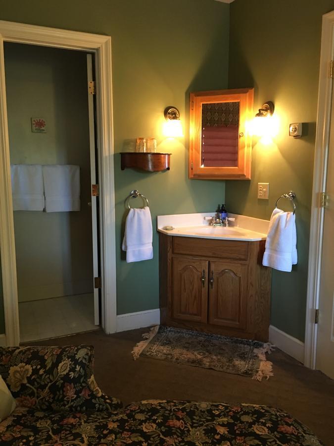 The Madison House Bed And Breakfastネバダシティ エクステリア 写真
